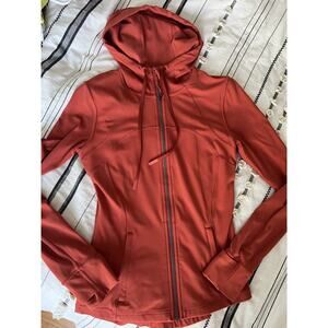 Lululemon Hooded Define Jacket Nulu in Cayenne, Size 6